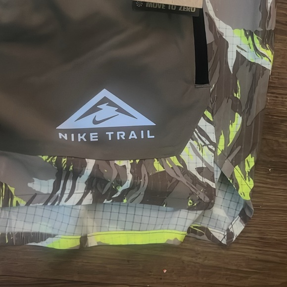 NWT Men’s Nike Dri-Fit “Nike Trail 5” Running Shorts” w/lining & sic design!! - Picture 3 of 11